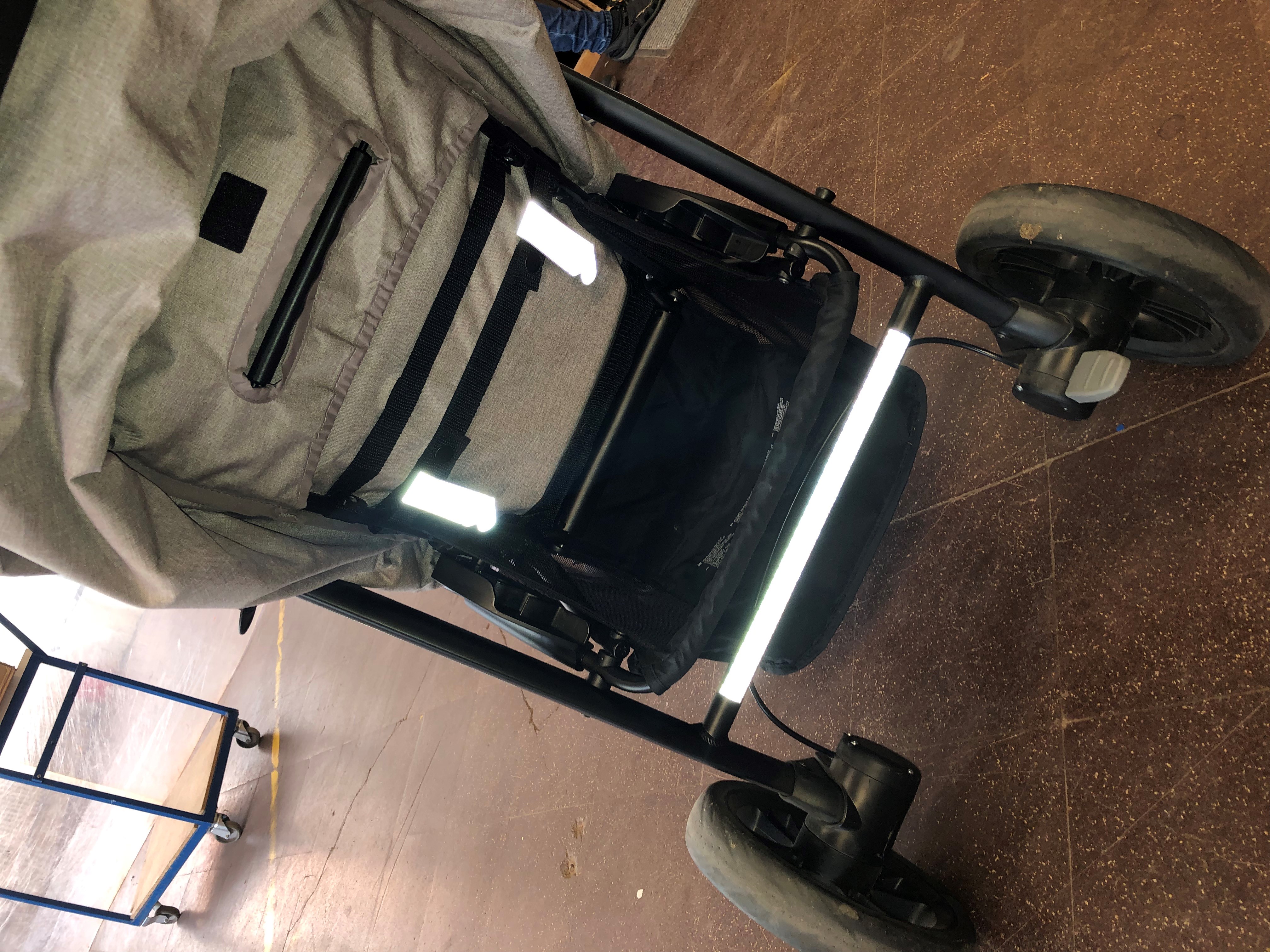 Kinderwagen15 Reflexstreifen